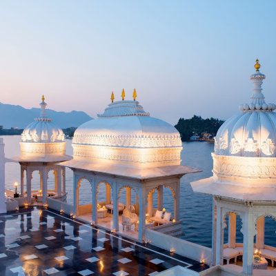 taj lake3